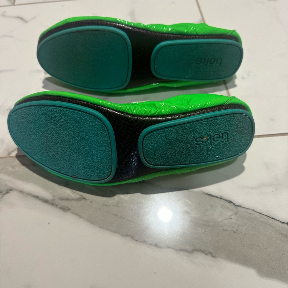 Galactic Green size 7 Tieks - Picture 4 of 4